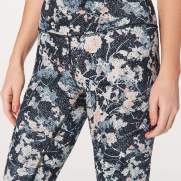 (2419) Lululemon Wunder Under Hi-Rise Tight 28" Sz 2 * LOVED - Picture 4 of 9